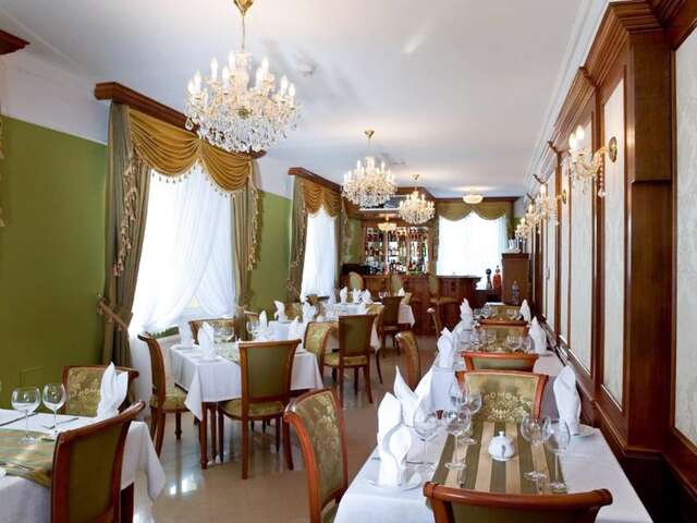 Отель Hotel Korona Сандомир-40