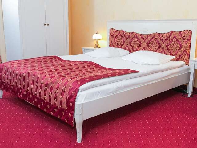 Отель Hotel Korona Сандомир-46