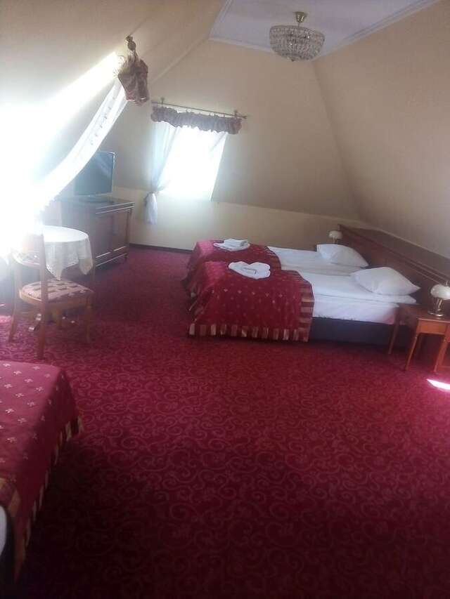Отель Hotel Korona Сандомир-9